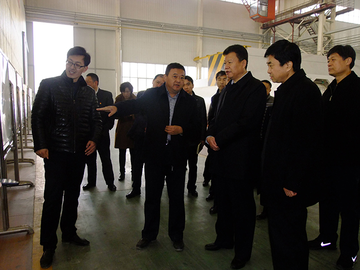 山东华体平台_华体（中国）集团张总介绍山东省新旧动能转换重大项目