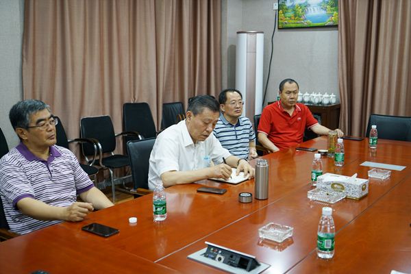 区政协主席张昭森到华体平台_华体（中国）集团调研